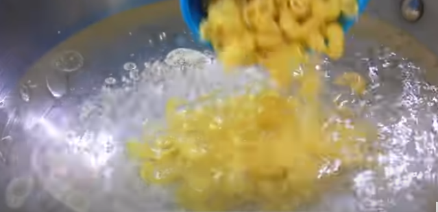 Macaroni Recipe in Hindi 